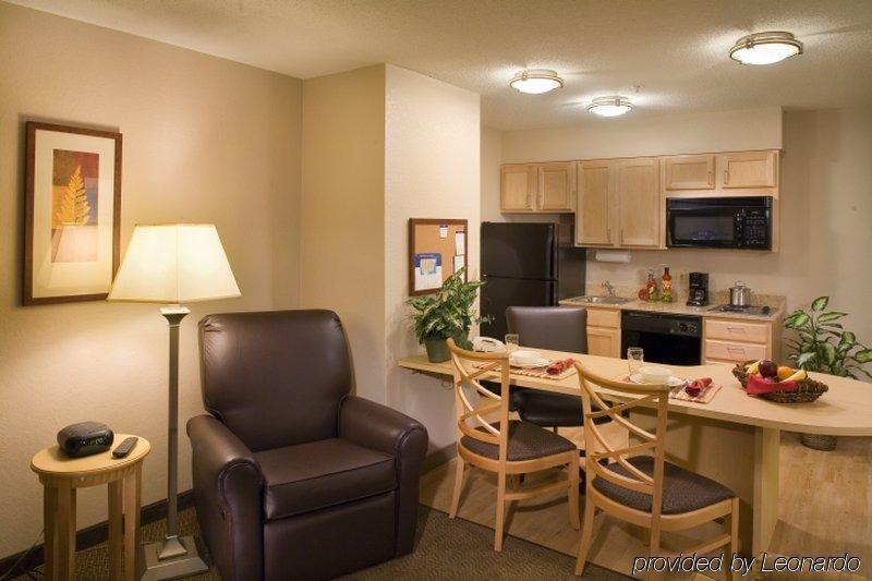 Hotel Candlewood - At Grand Prairie By Ihg Peoria